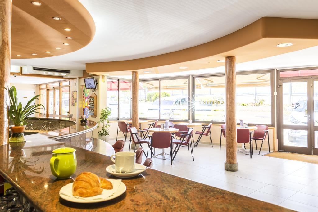 Hotel Sausa 3*